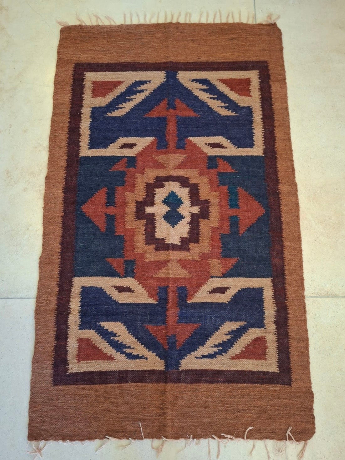 TORO TORO / ALFOMBRA ATITLAN 140cm x 80cm