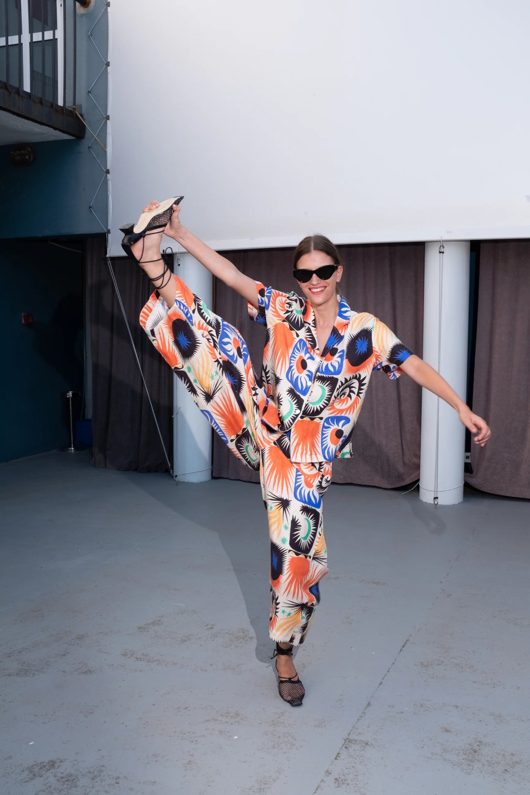 UNTITLED IN MOTION / EASE TOP - ALCHEMIA FLAME