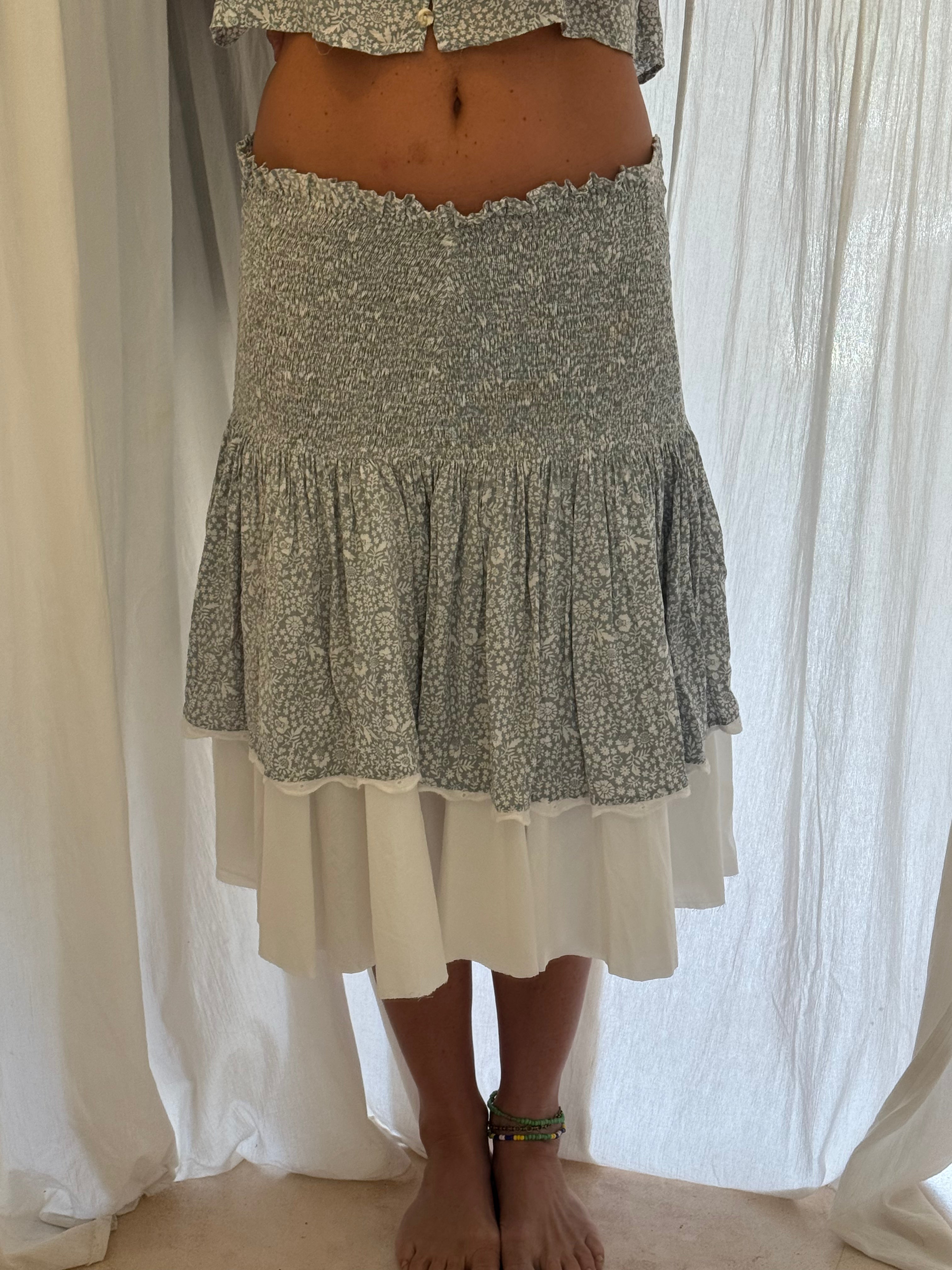 re[WORKED] SHIRRED WAIST DOUBLE LAYER PRAIRIE SKIRT