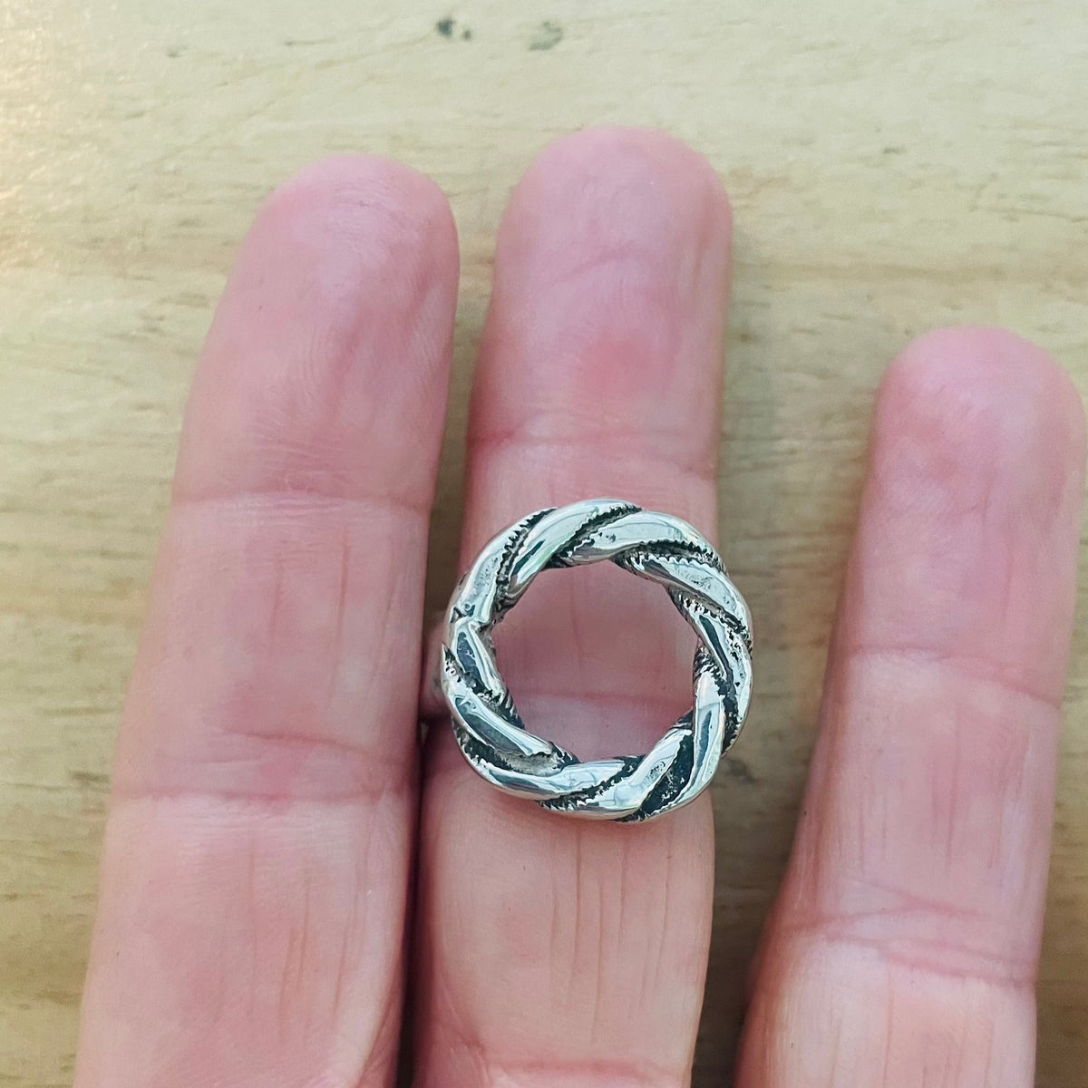 BRITT BOLTON / SILVER ETERNITY RING (CIRCLE RING)