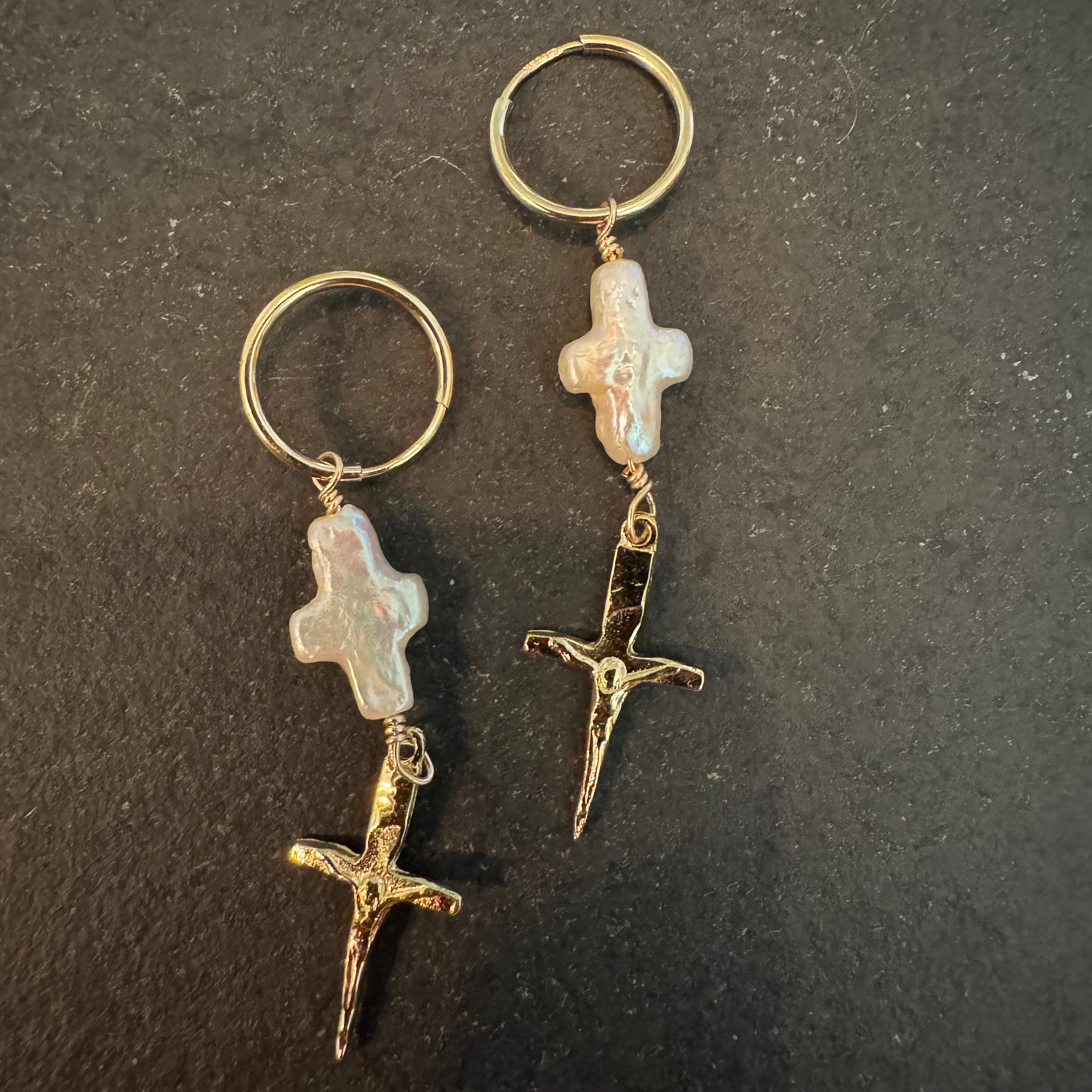 BRITT BOLTON / CRUCIFIX DAGGER / CROSS PEARL HOOPS 18K VERMEIL