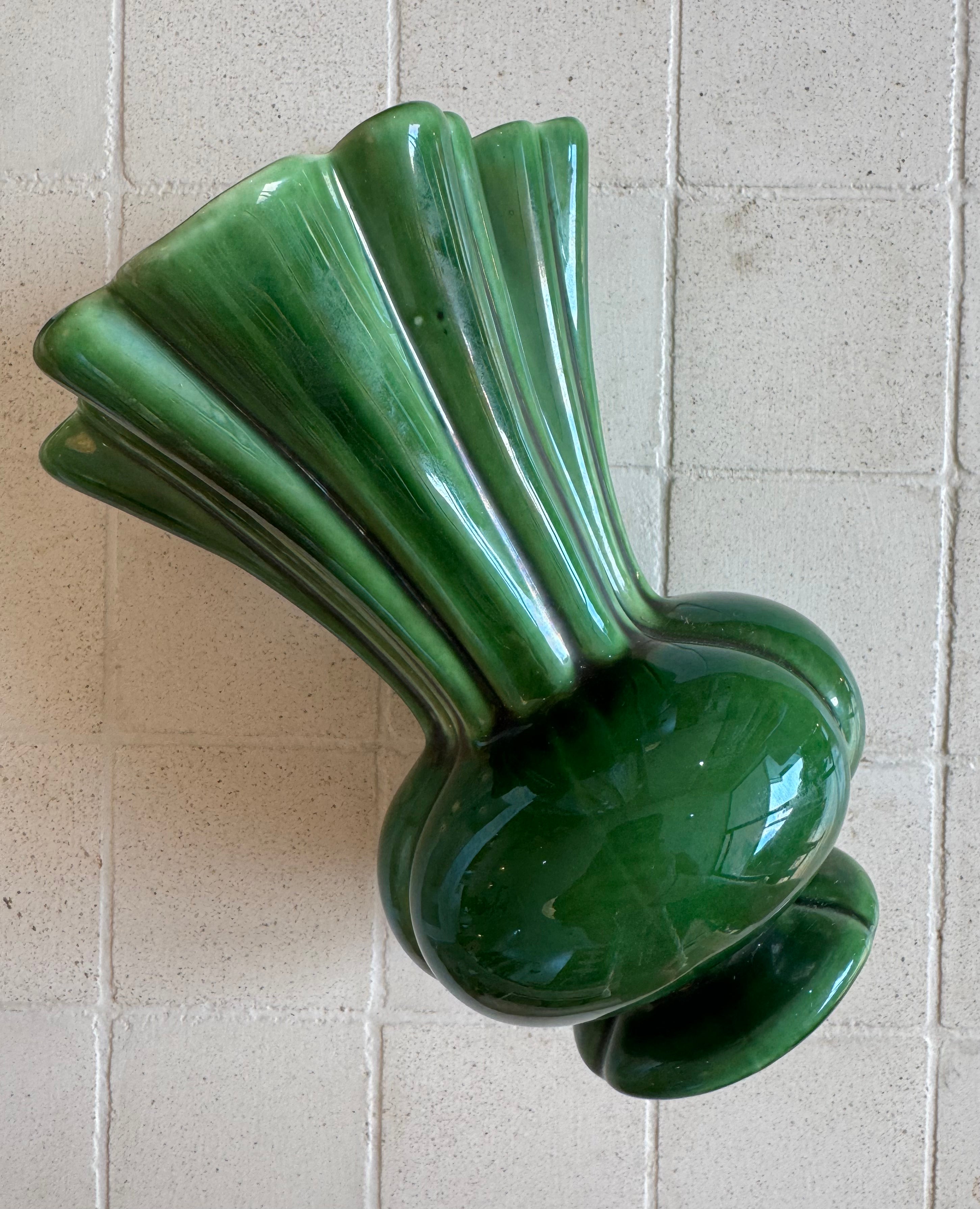 VINTAGE CERAMIC ART VASE